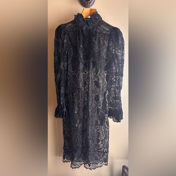 leo chevalier Dresses & Skirts - Vinage 70s Léo chevalier lace dress